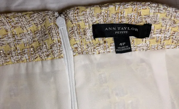 Ann Taylor Petite Yellow Tweed Pencil Skirt 4P Metallic Fringe - Image 4