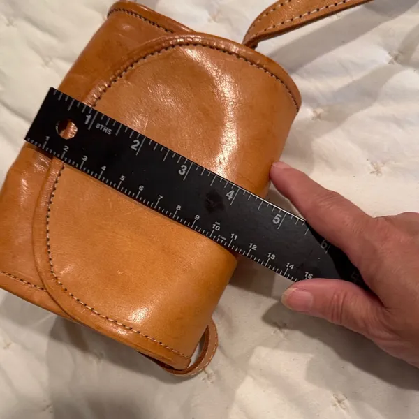 Chic Tan Leather Mini Bag (8) - Image 7