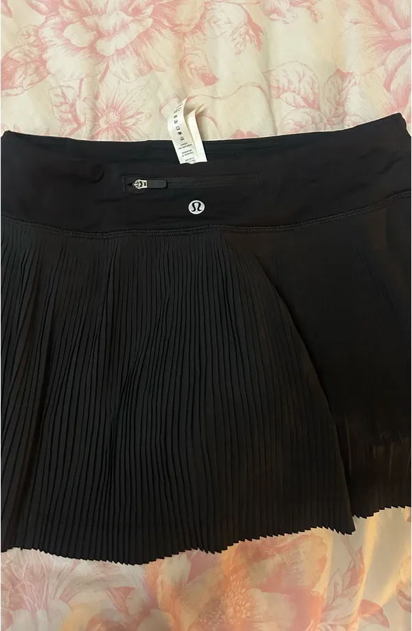 Lululemon Pleat To Street Skirt Black - Image 3