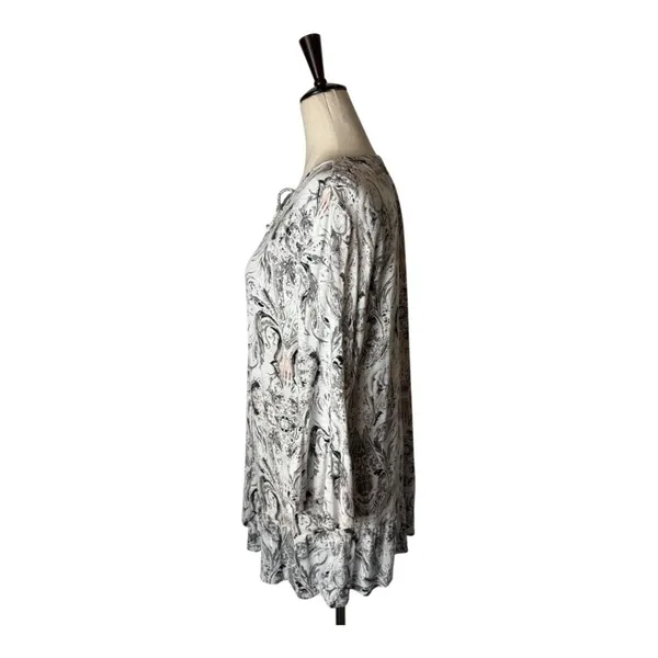 Tribal‎ Shirt Women Large Ivory Gray Floral Fleur Lace Up Neck Ruffle Hem Top - Image 5