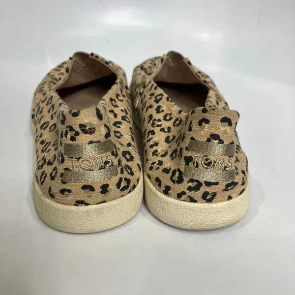 Toms Avalon animal print slip on loafers sneakers women's size 8 casual‎ neutral - Image 5