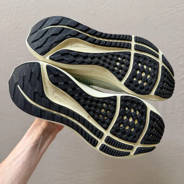 Nike Air Zoom Pegasus 39 Sneakers - Image 11