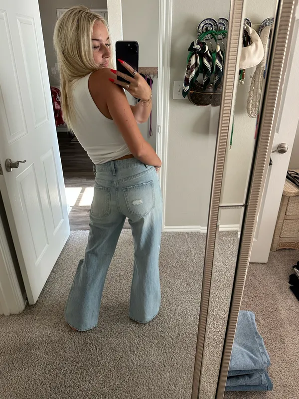 Light Wash Flare Ripped Jeans Blue Size 24 - Image 3