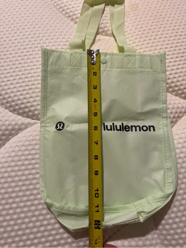 lululemon athletica Light Green Tote Bag - Image 3