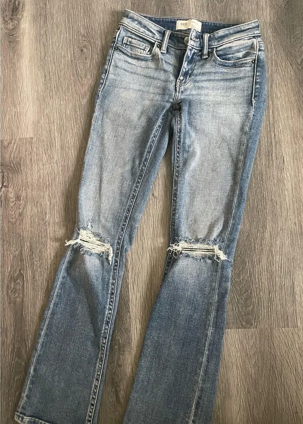 Buckle Jeans - Image 4