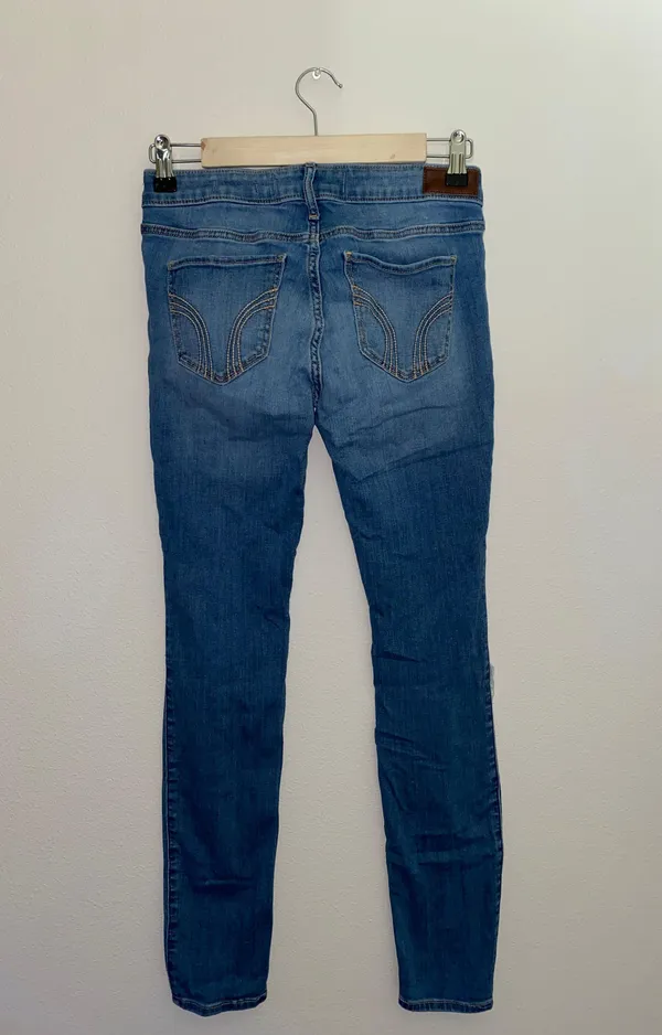 Low-Rise Super Skinny Jeans - Image 5