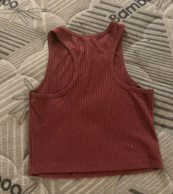 Bozzolo Large  Maroon Ribbed Cropped Tank - Image 2