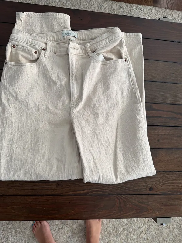 Abercrombie & Fitch • Style: 90s Ultra High Rise • Size: 12 - Image 6