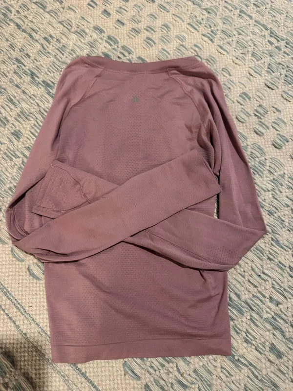 Lululemon Swiftly Tech Long Sleeve - Image 3