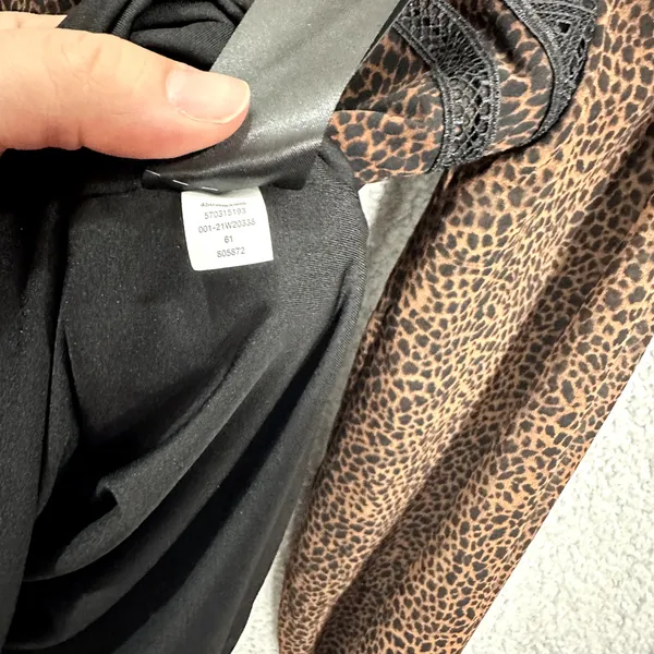 White House Black Market Top Womens XS Brown Animal Print Oversized Flowy‎ Boho - Image 9