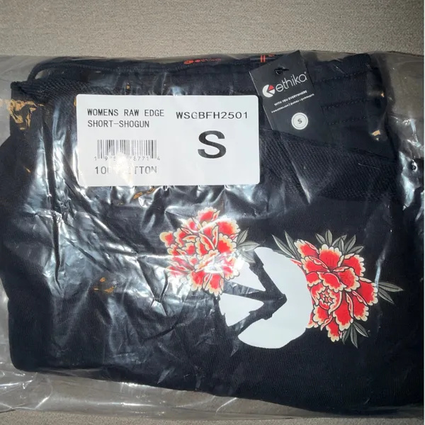 Ethika Women's Raw Edge Shogun Sweat Shorts Black Floral Logo, Size S,‎ NWT - Image 7