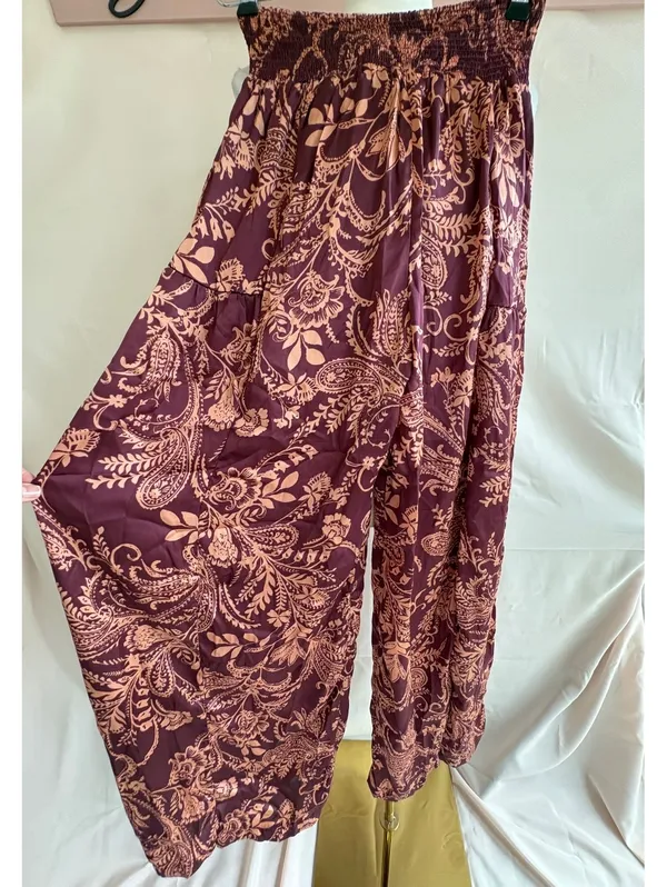 Mustard Seed Women's Floral Print Wide Leg Pants with Smocked Waist, Size Medium - Image 2