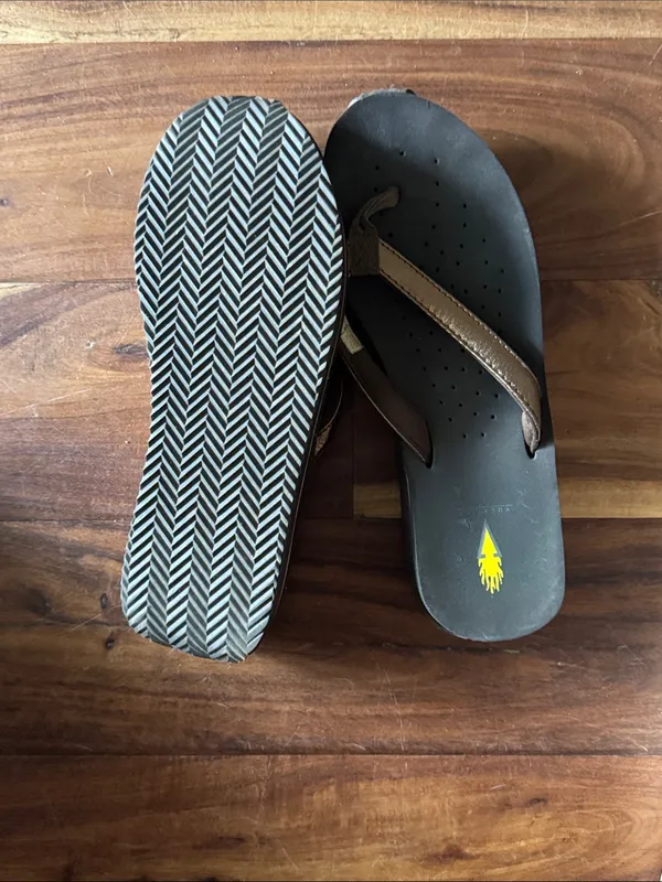 Vionic Brown and Black Women's Thong Sandals - Image 2