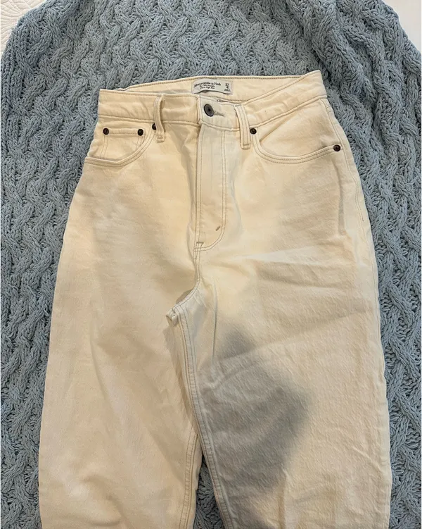 Abercrombie 90s Straight Ultra High-Rise Curve Love - Image 4