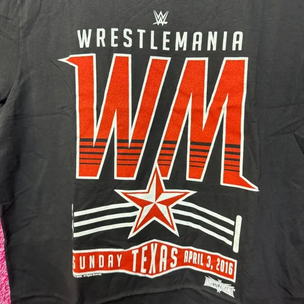 Wrestlemania 2016 Texas Oversized WWE Womens Tee M - Image 3