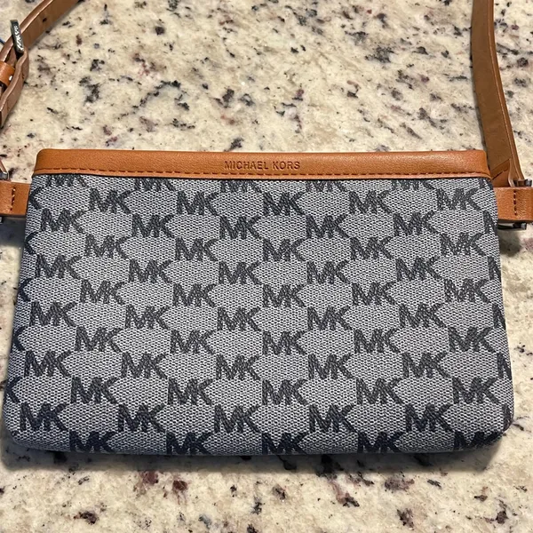 Michael Kors Shoulder Bag Women Small Gray Brown Monogram Y2K Preppy Logo‎ - Image 2