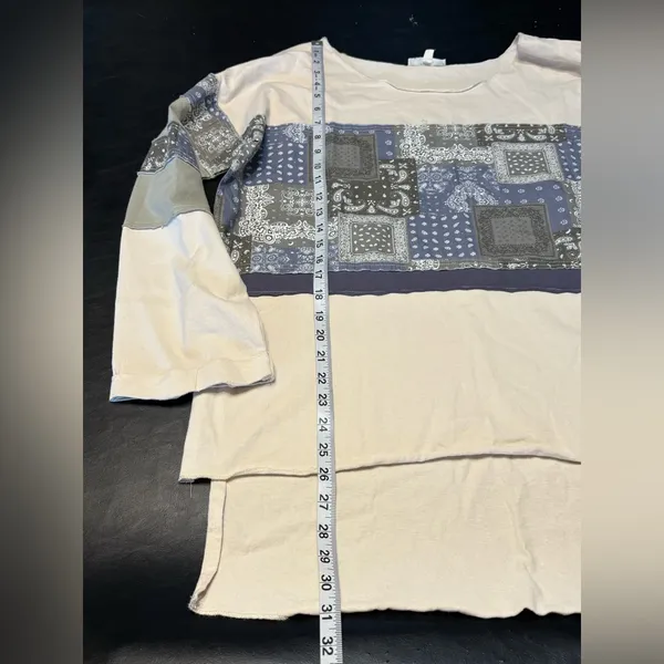 Oli & Hali Blue and Cream Patchwork Long Sleeve High/Low Top size Small - Image 12