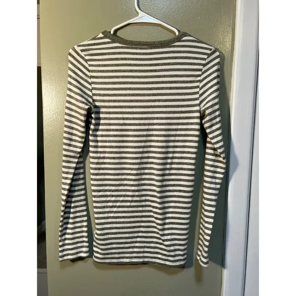 Gap Women's Size XS Long Sleeve Cozy Crewneck T-Shirt Olive Green White Stripes - Image 6
