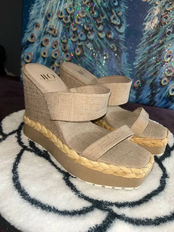 Jennifer Lopez Neutral Beige Wedge Sandals - Unbranded - Image 2