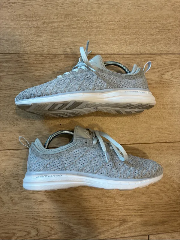 APL Women’s Techloom Phantom Gray Knit Sneaker Size 6.5 - Image 2