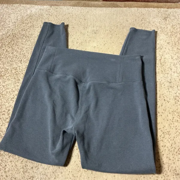 Vuori Womens Gorpcore Grey Waffle Knit High Waisted Leggings Thermal Yoga Sz‎ M - Image 5