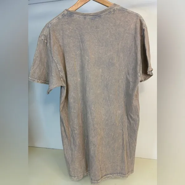 NWT Pink Floyd Graphic T-Shirt - Med - Image 2