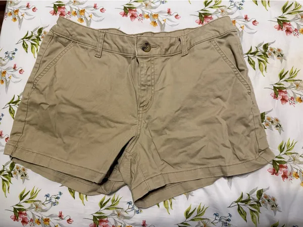 Khaki Shorty Shorts Tan Size 8 - Image 3