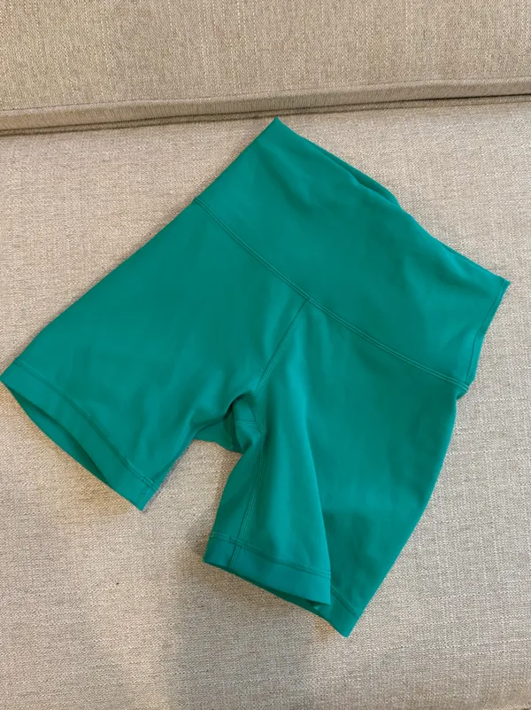 Lululemon Wunder Train High-Rise Short 6" Kelly Green Athleisure - Image 4