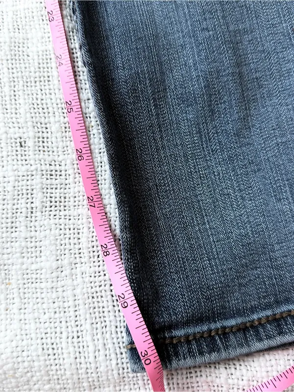 Shyanne Bootcut Embroidered Western Mid Rise Jeans 🐎 Size 33 Short - Image 3