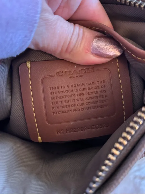 Coach Kitt Messenger Bag - Image 5