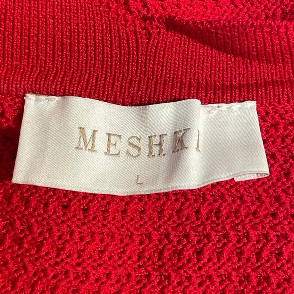 Meshki Women's Red Sleeveless Knit Scalloped Button Up Tank Crop Top Size L - Image 4