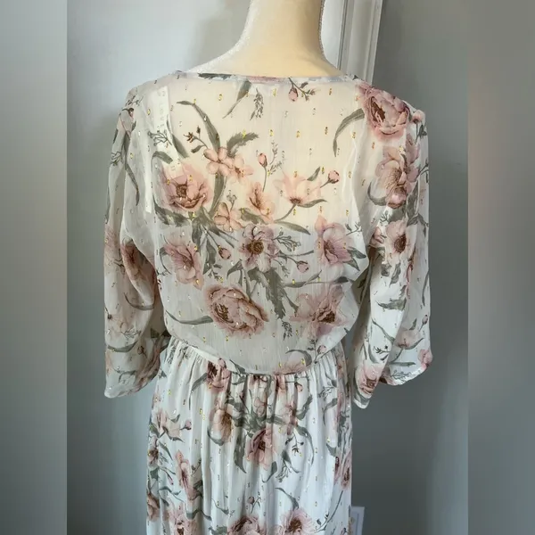 NWT Love Stitch Woman’s White Flower Airy Lightweight Boho Maxi Dress Size Large - Image 10