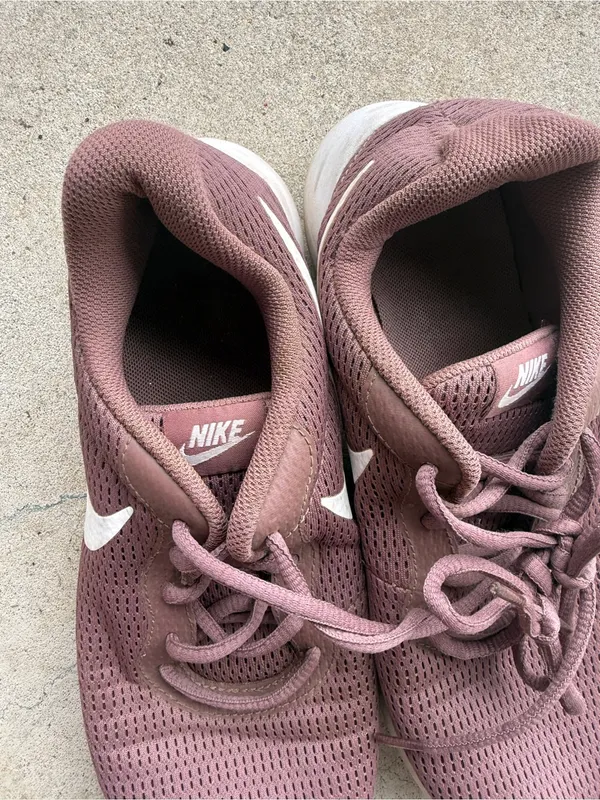 Nike Tanjun Women’s Running Shoes Mauve Pink Mesh Sneakers Size 9 - Image 4