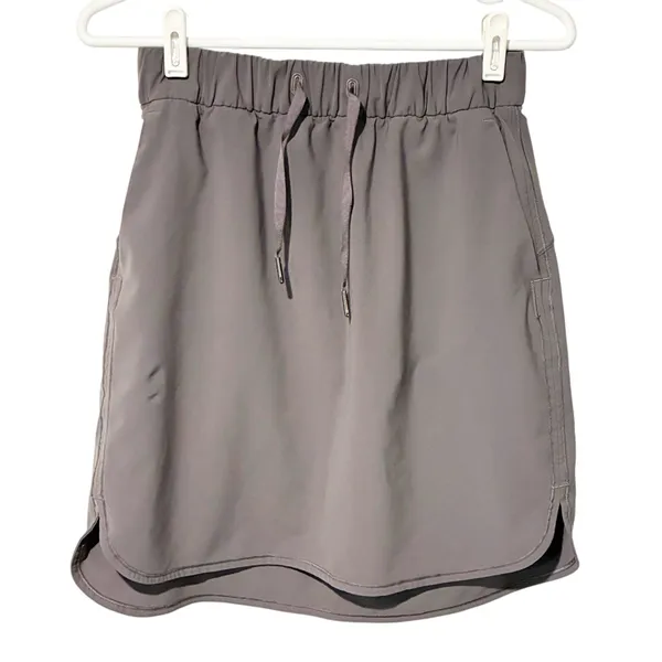 Lululemon On The Fly‎ Skirt *21" Magnum Grey Athletic Skirt Size 6 - Image 2