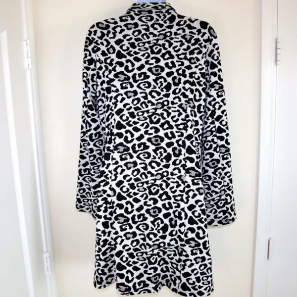 Andrew Marc‎ leopard print black and white longline open front cardigan size S - Image 3