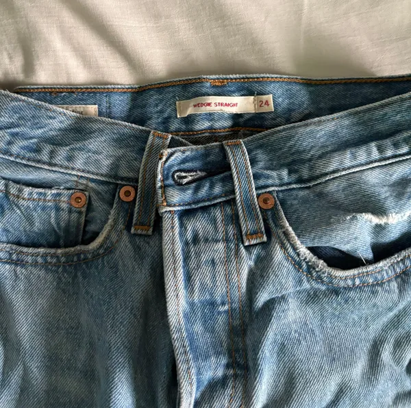Levi’s Wedgie Jeans - Image 4