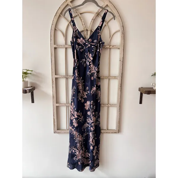 J.‎ Crew Collection Silk Midi Dress in Baroque Floral Size 2 Navy Pink - Image 2