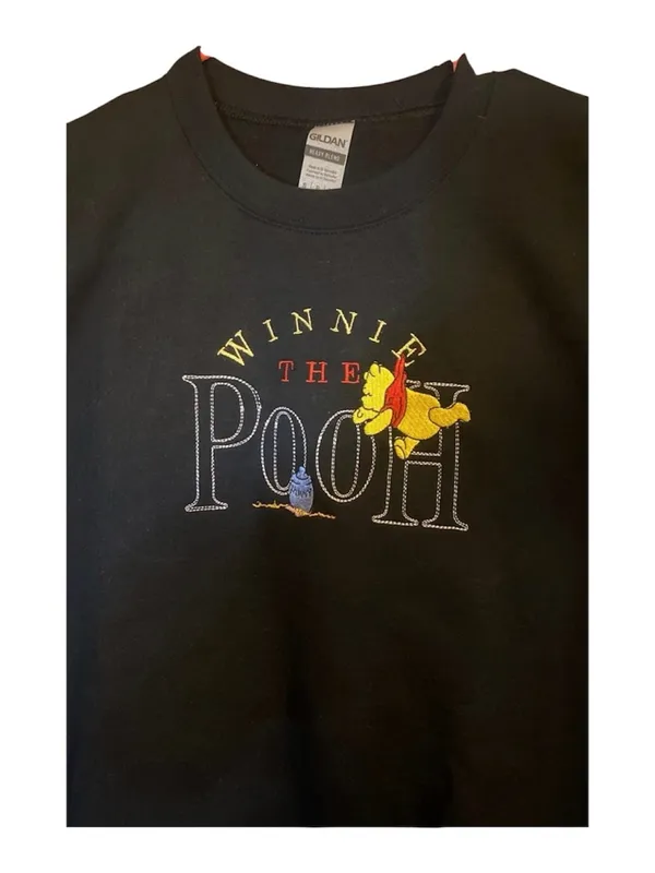 Gildan Winnie the Pooh Embroidered Graphic Sweatshirt - NWOT - Image 4