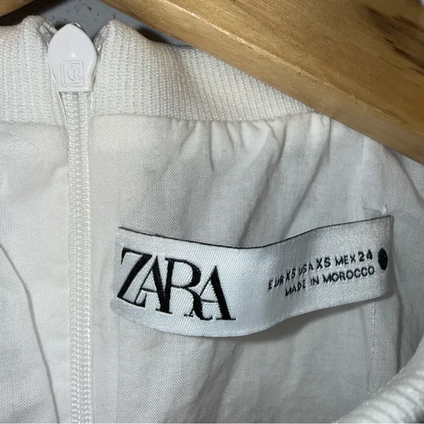 Zara White‎ Boxy Sleeveless Blouse Cut Out Design Bubble Hem White XS - Image 3