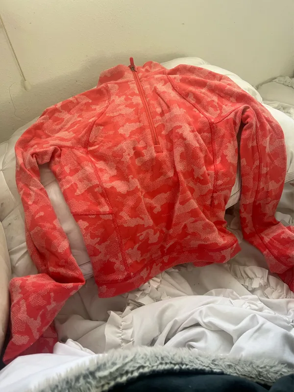 Lululemon Nulu Jacket - Image 4