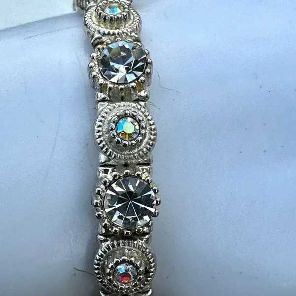 Silver tone rhinestone stretchy bracelet - Image 6