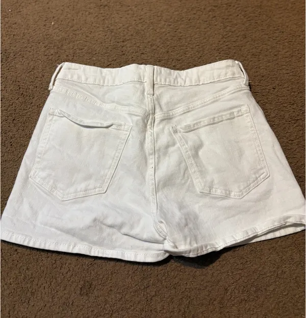 Old Navy White Shorts  - Image 2