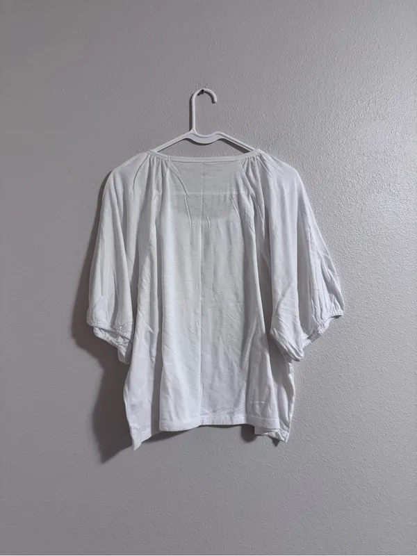 NWT American eagle White Women's Scoop Neck Lightweight Top - Image 3