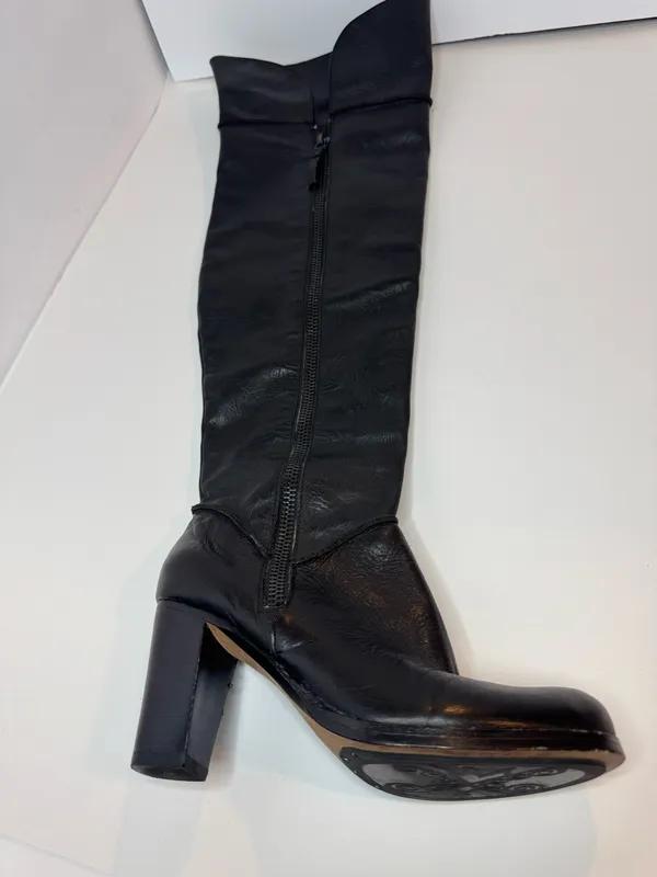 Modern Vintage Black Leather Boots Womens Size EU36.5 - Image 10