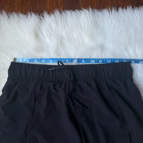 Avia Black Lined Running Shorts size medium - Image 5