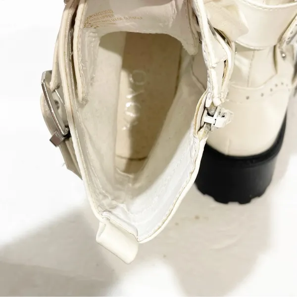 Xoxo‎ Boots Womens 8.5 White Silver Gregor Moto Ankle Lug Sole Studded Boot - Image 5
