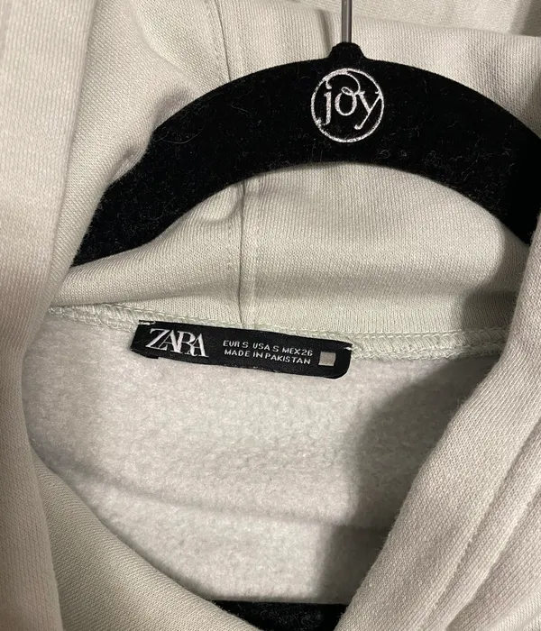 ZARA Cropped Hoodie - Image 3