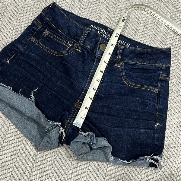 American Eagle Outfitters Women's Dark Blue Denim Shorts - Image 5