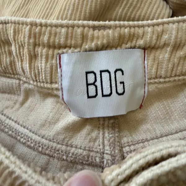 Urban‎ Outfitters BDG Mom High Rise Corduroy Pants Womens Size 27 Beige Tan New - Image 8