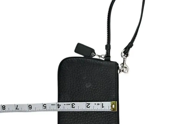 Coach Retro Pebbled Black Leather Wristlet - Image 8